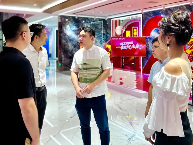 “精工二十载 一起向未来”花季传媒视频播放软件20周年生日会圆满成功(图23)