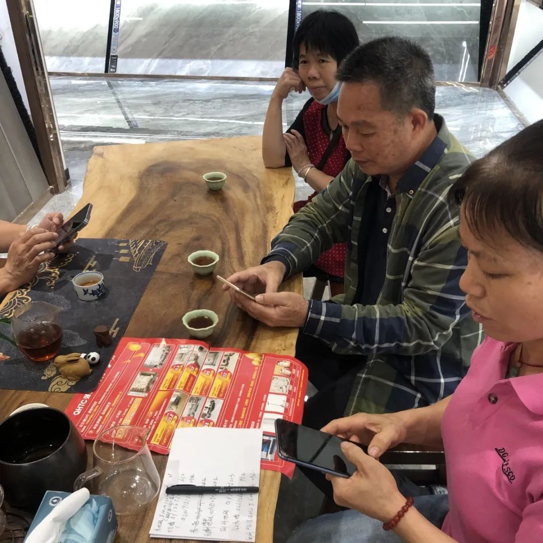 听说，昨天下午花季传媒视频播放软件直播间嗨爆了？(图20)