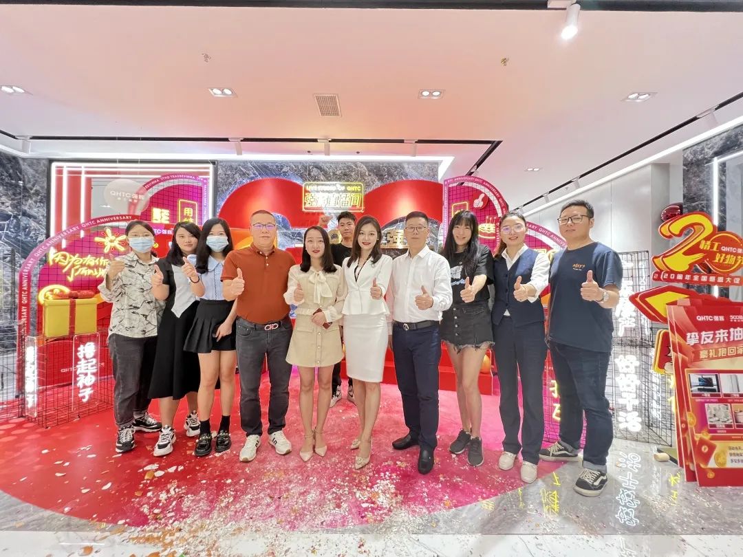 听说，昨天下午花季传媒视频播放软件直播间嗨爆了？(图23)