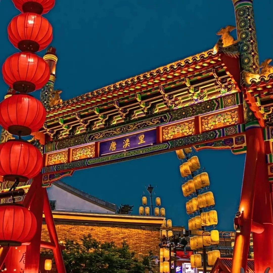终端风采 | 花季传媒视频播放软件盐城旗舰店，品质设计，艺术与生活的融合(图2)