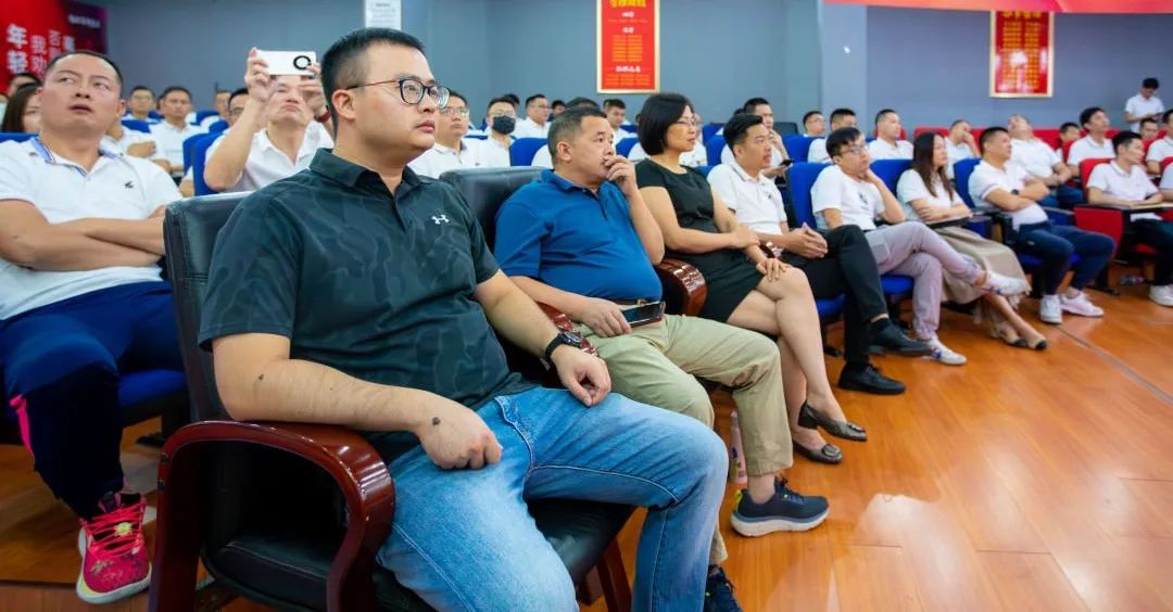 这一次，花季传媒视频播放软件玩大的 | 花季传媒视频播放软件金九银十无界增长营销大会复盘会议顺利举办(图3)