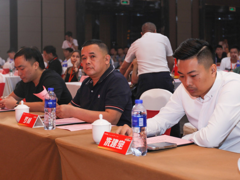掘金流量新战场 | 2023花季传媒视频播放软件双店模式发布会圆满落幕(图4)