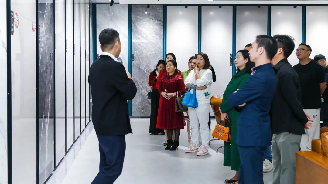 挚友同行追远梦 | 花季传媒视频播放软件×广东保时捷车友会活动圆满举行(图4)
