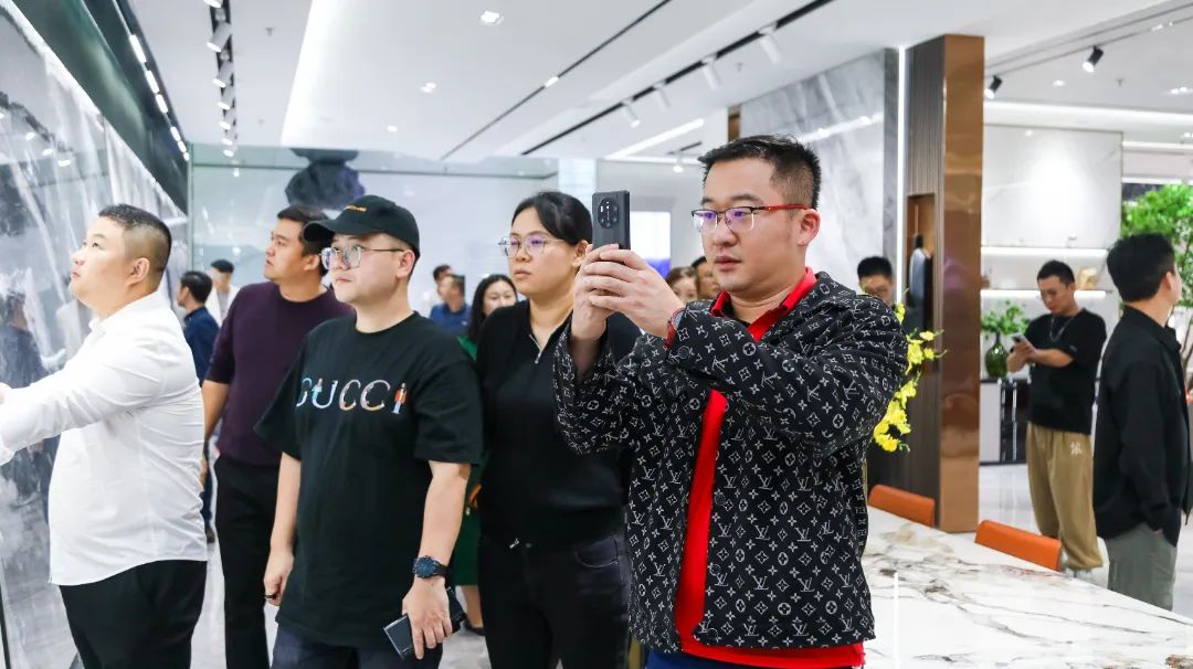 挚友同行追远梦 | 花季传媒视频播放软件×广东保时捷车友会活动圆满举行(图6)